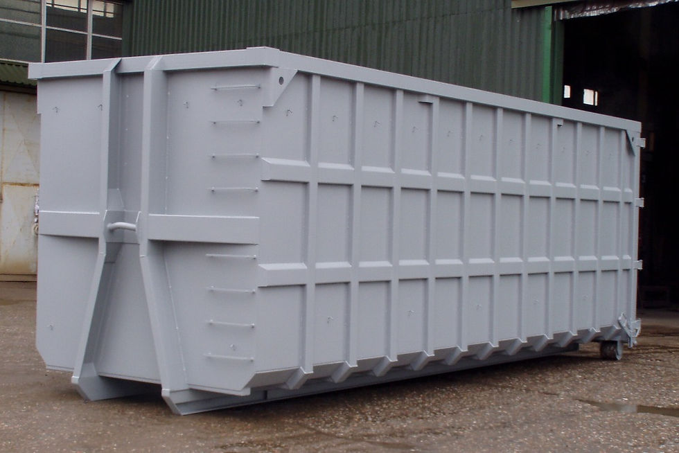 Cassone-Hook lift container.