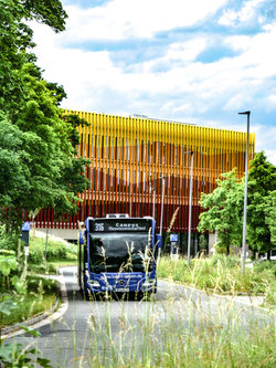 Afrikacampus und Parkplätze