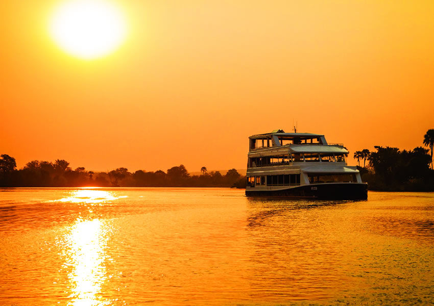 Zambezi-Dinner-Cruises-2