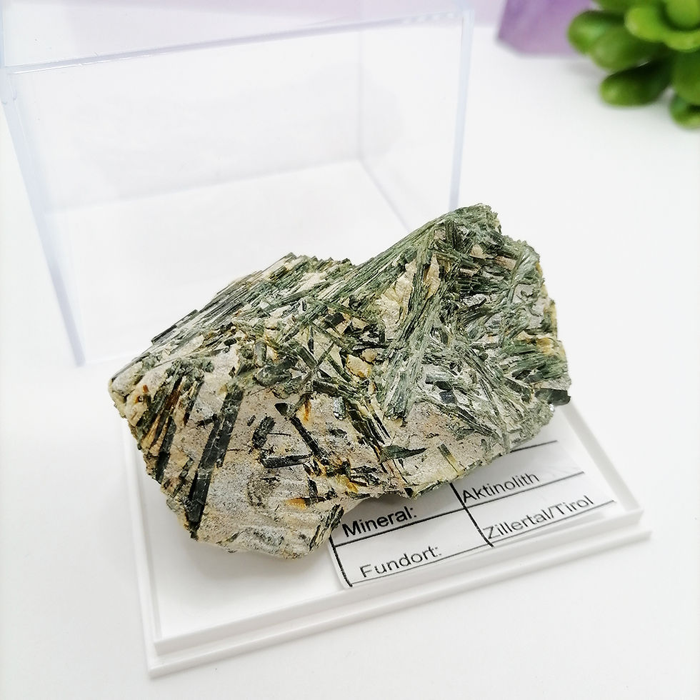 Actinolit, actinolite mineral