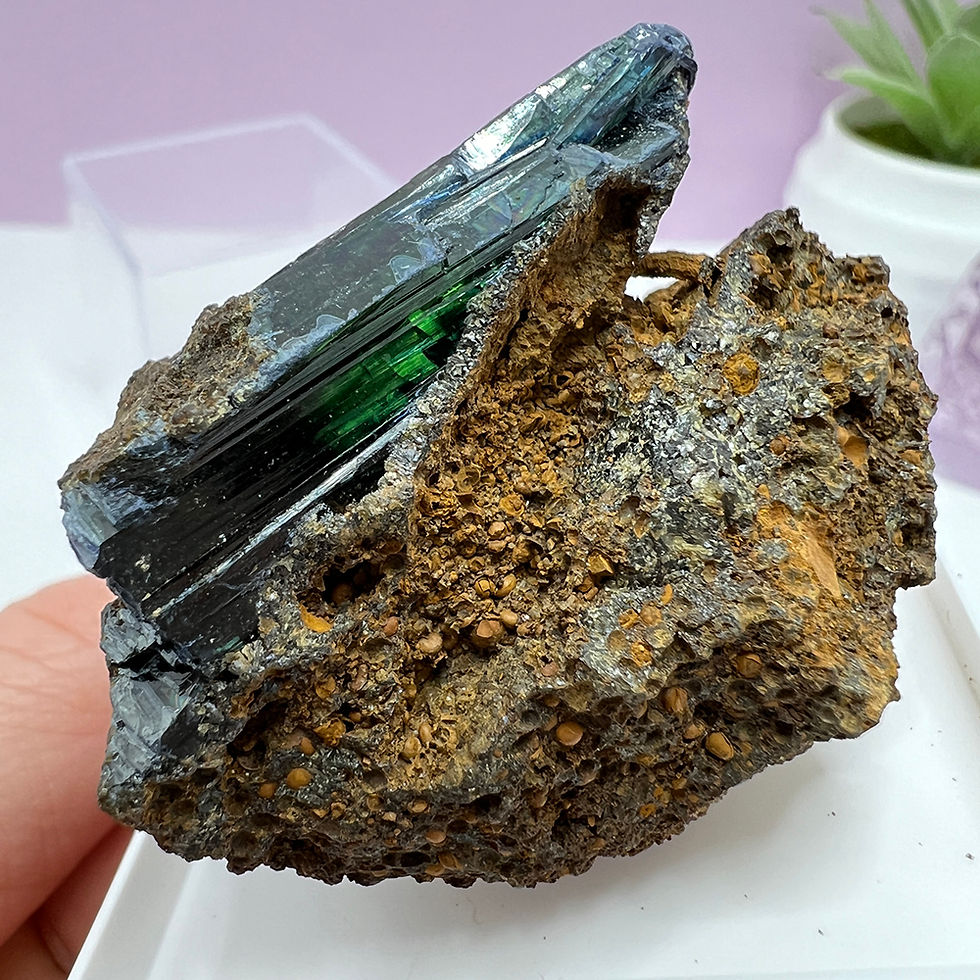 Miniatură: Vivianit mineral piesa unicat pentru colectie