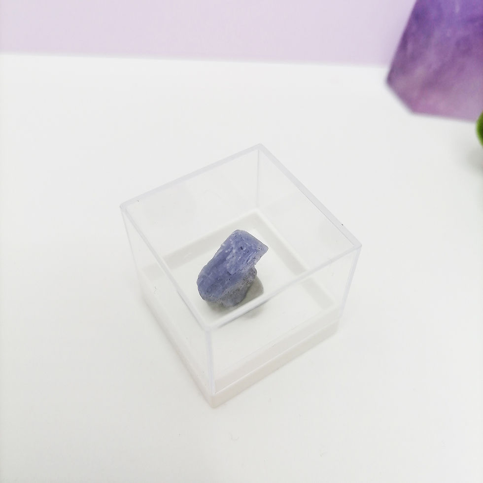 Miniatură: Tanzanit natural cristal