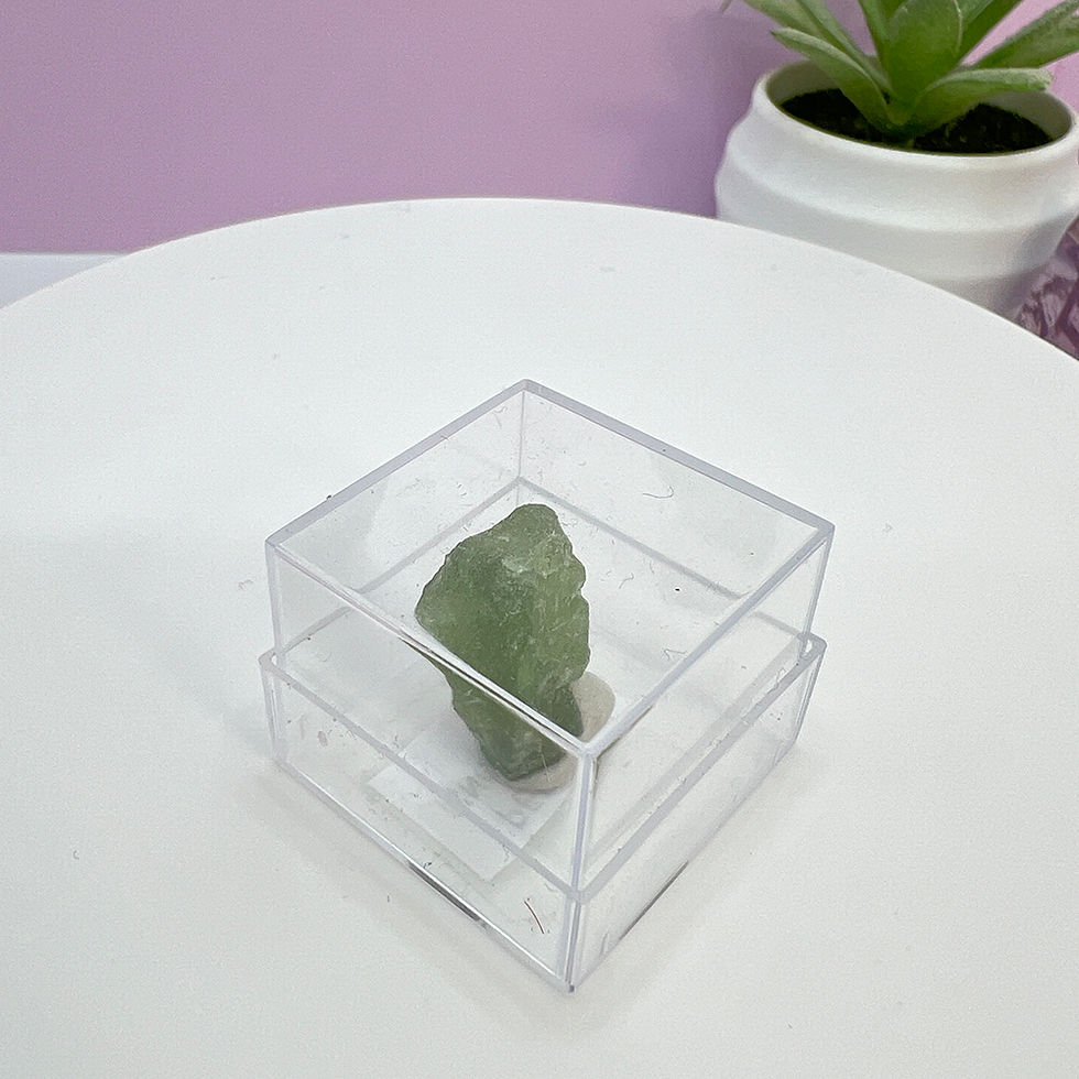 Miniatură: Cristal Peridot, Olivina, Crisolit natural brut
