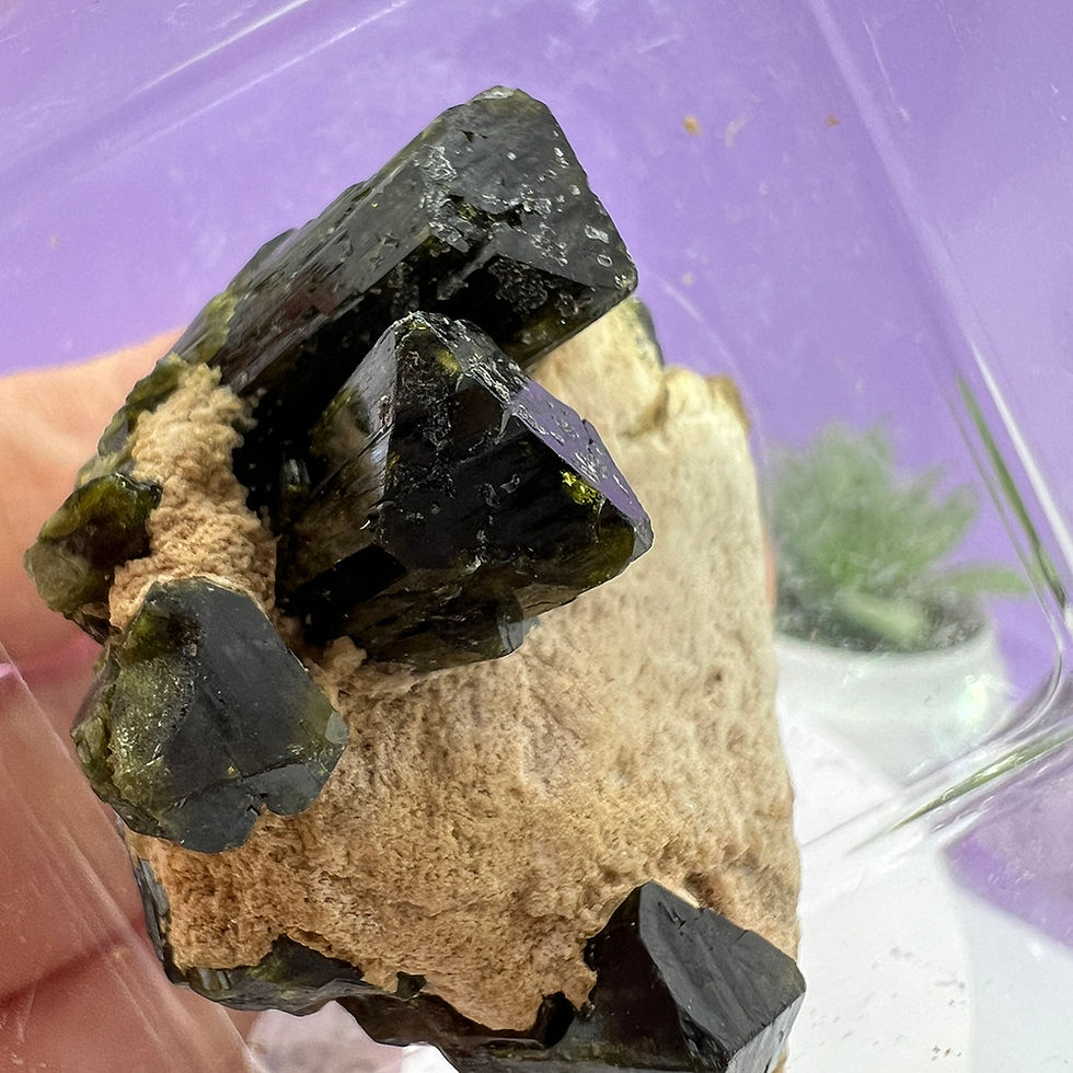 Miniatură: Epidot mineral deosebit din Mali, unicat