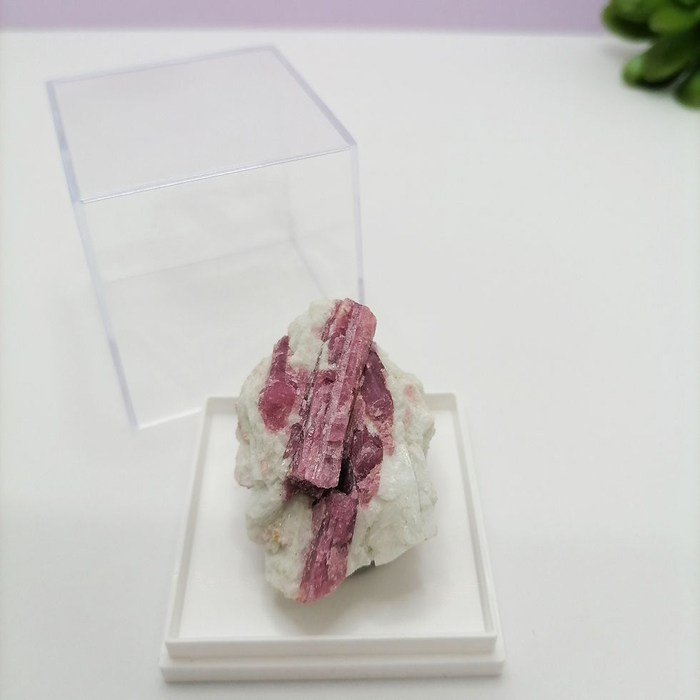 Mineral Turmalina Roz brut 46mm