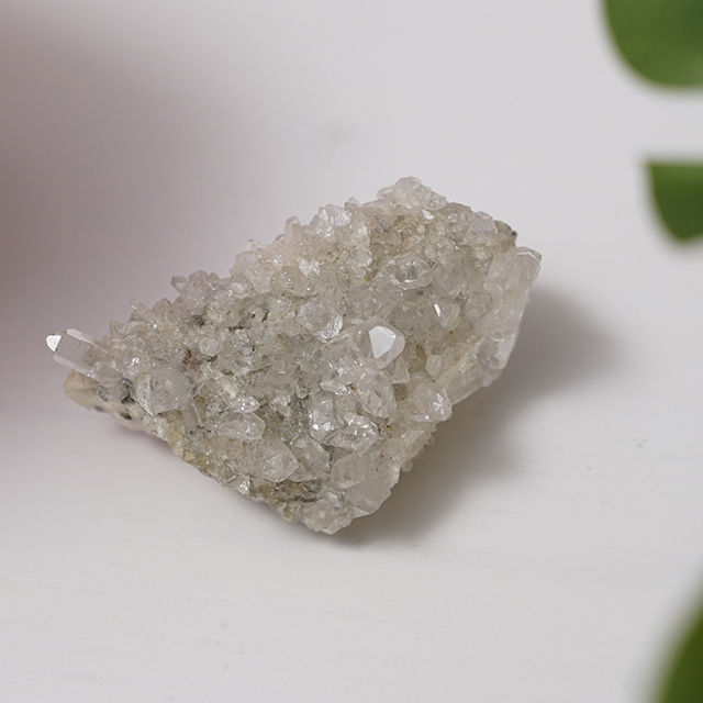 Miniatură: Mineral Cristal de stanca natural brut. cuart natural brut. cristal de stanca neslefuit. mineral cuart unicat si rar