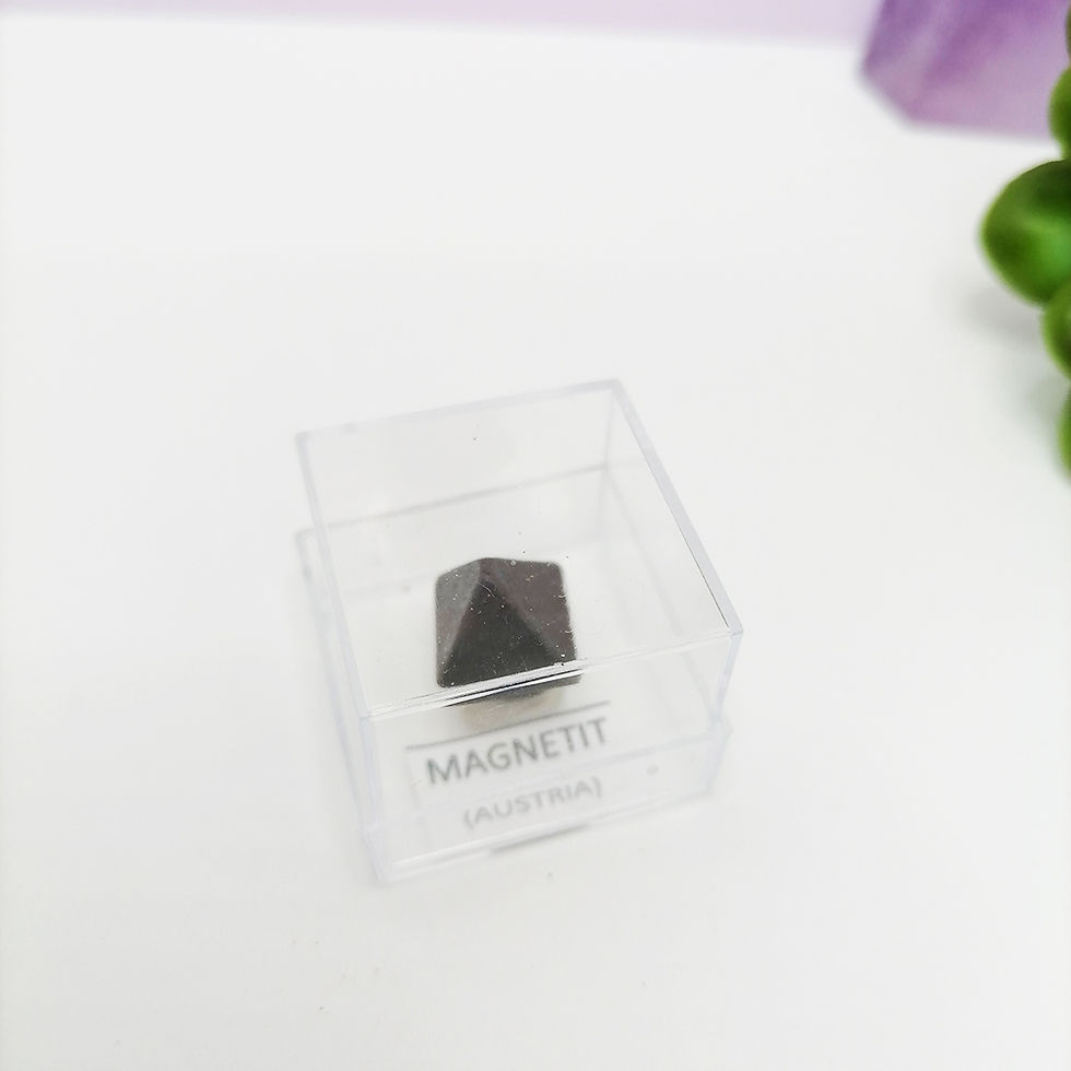 Miniatură: Magnetit piatra