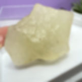 Sticlă naturală Libyan Desert Glass tectit autentic, piesă de colecție