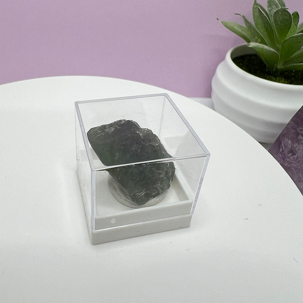 Miniatură: Peridot cristal natural