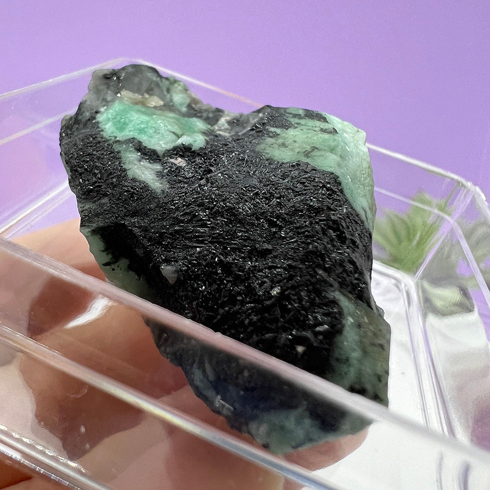 Miniatură: Smarald mineral unicat si deosebit Columbia