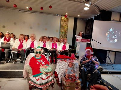 Χριστουγεννιάτικη γιορτή των ΚΑΠΗ Νέας Σμύρνης