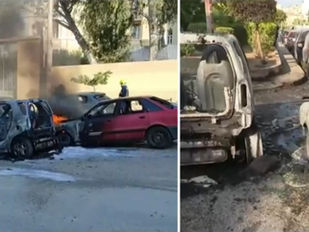 Πέντε αυτοκίνητα πήραν φωτιά στη Νέα Σμύρνη