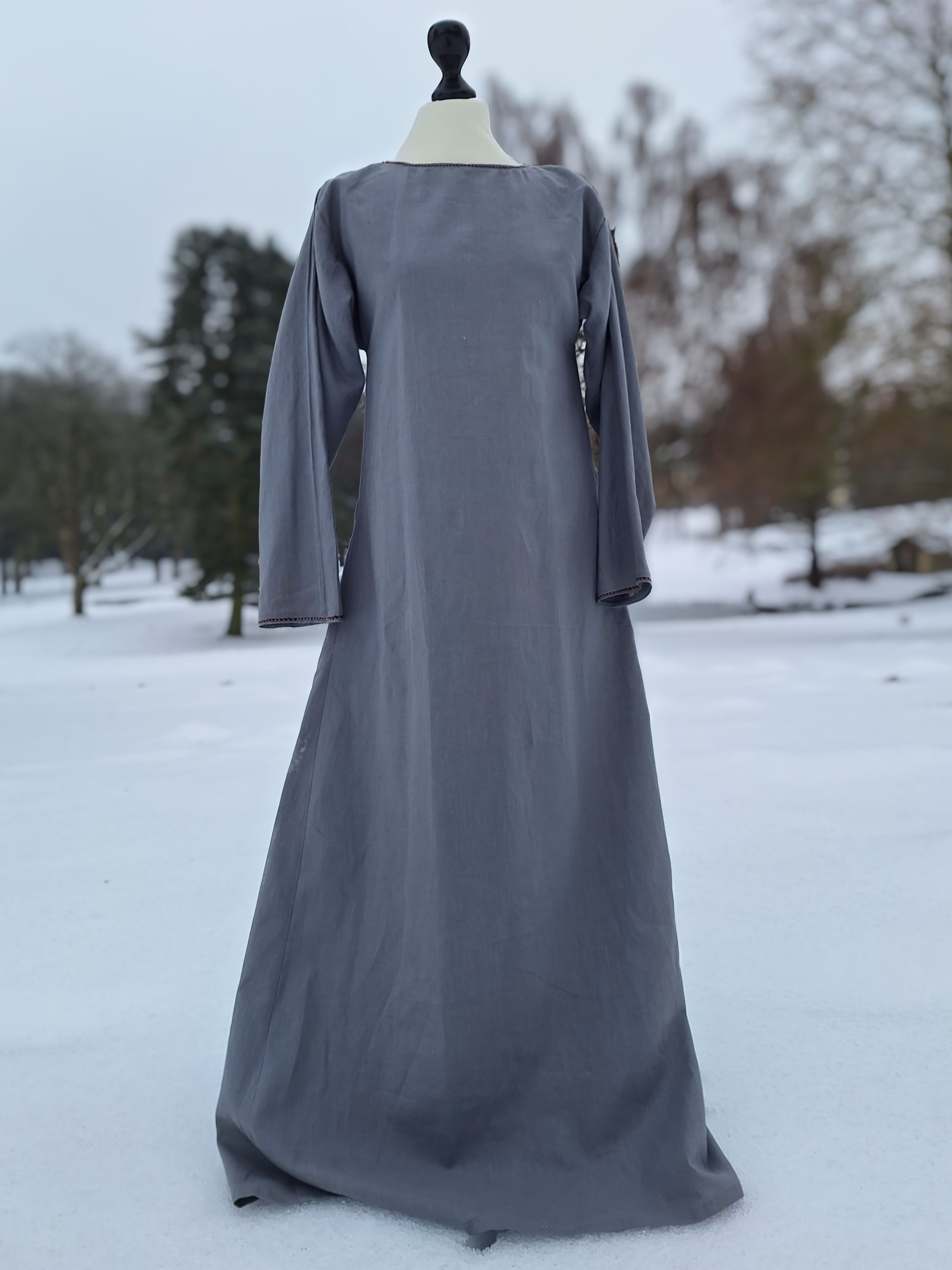 Unterkleid "Swanahild" grau Größe S