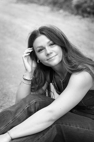 IMG_1228BW.jpg