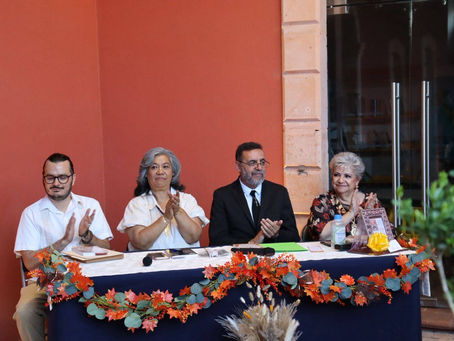 Exitosa presentación del libro “Y desde el otoño… letras frescas” en Parral