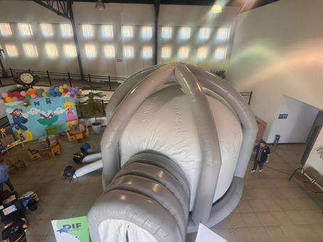 Gobierno de Parral ofrece experiencia educativa en domo de realidad virtual