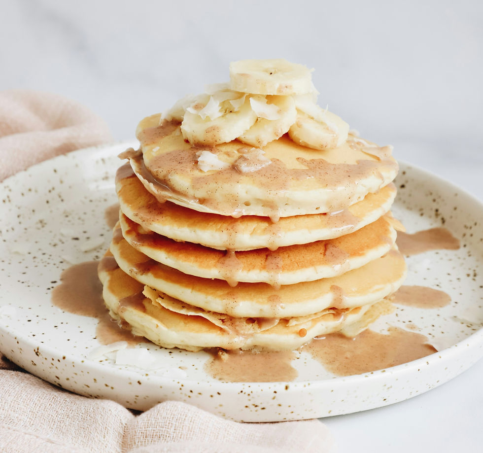 Pancakes with bananas and cinnamon syrup