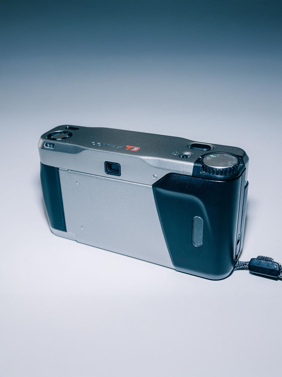 Miniaturebillede: Contax T2 + film + batteri + 6 måneders garanti