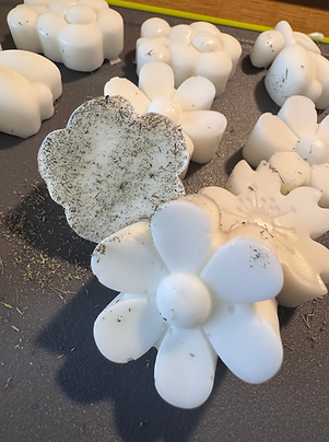 Seifenstücke mit Lavendel
