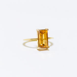 Ring gold plated with citrine