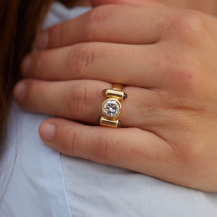 Golden ring with diamond available in silver