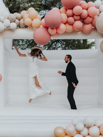 Seattle-white-bounce-house.jpg