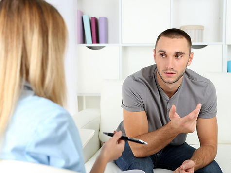 psicoterapia-com-adulto.jpg