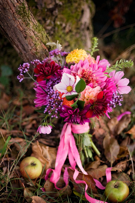 DIY bright autumnal bouquet