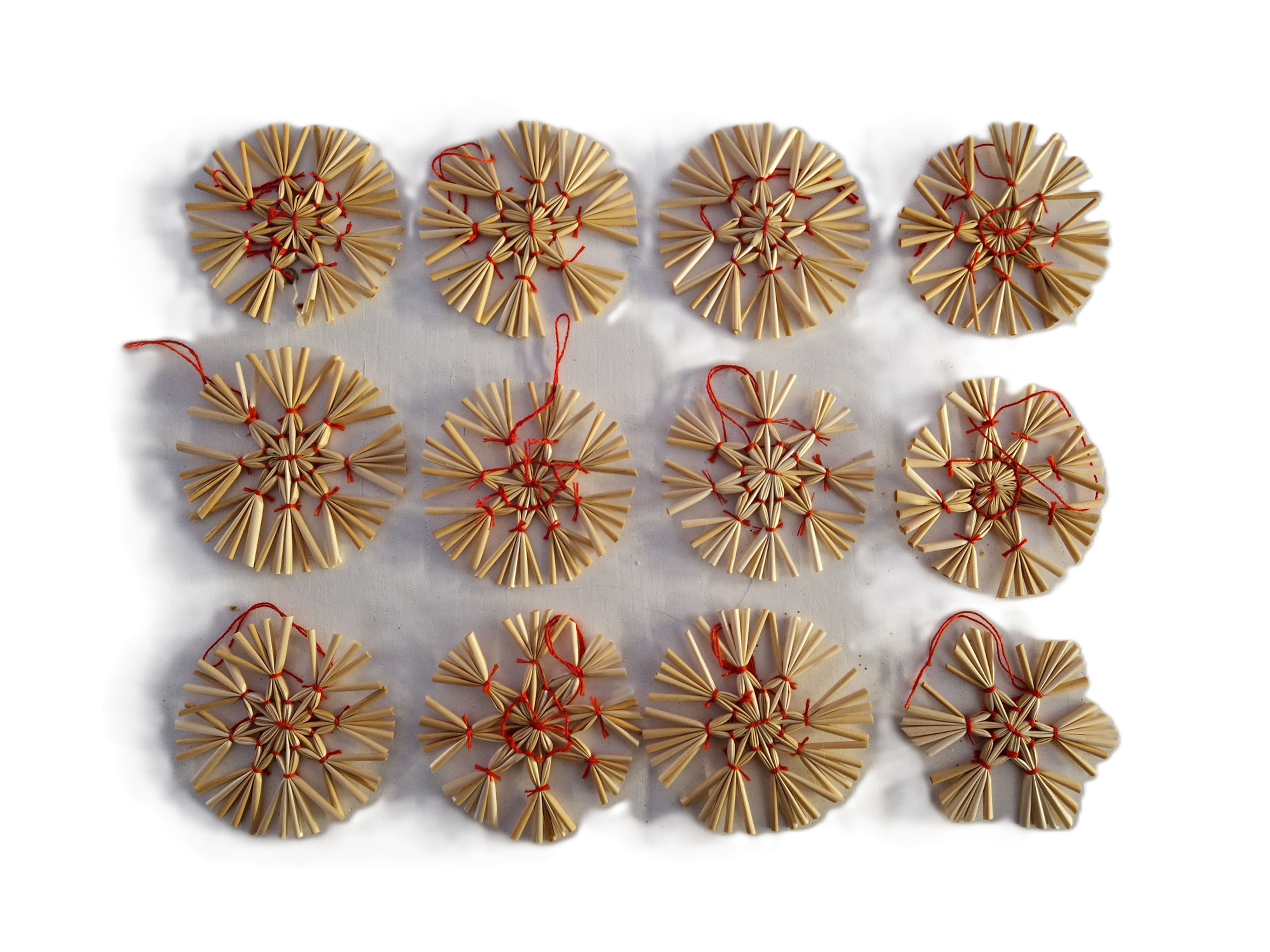 Vanhoja joulukuusen olkikoristeita 24kp