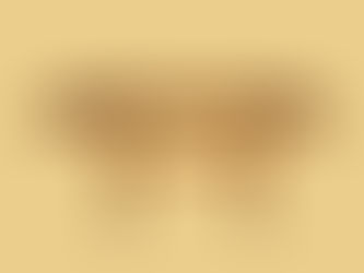 Käsityönä valmistettu talonpoikaispöytä