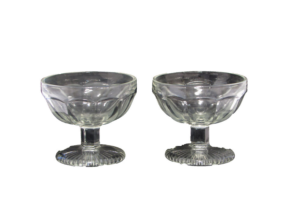 Pikkukuva: Arabia ja Iittala. Puristelasi annosmalja / jälkiruokakulho -50 luvulta