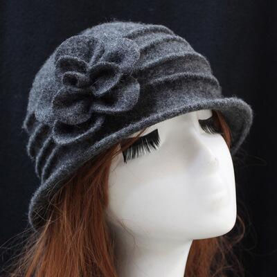 Thumbnail: Flower Wool Hat