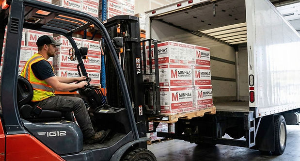 Minhas Warehouse - forklift loading truck