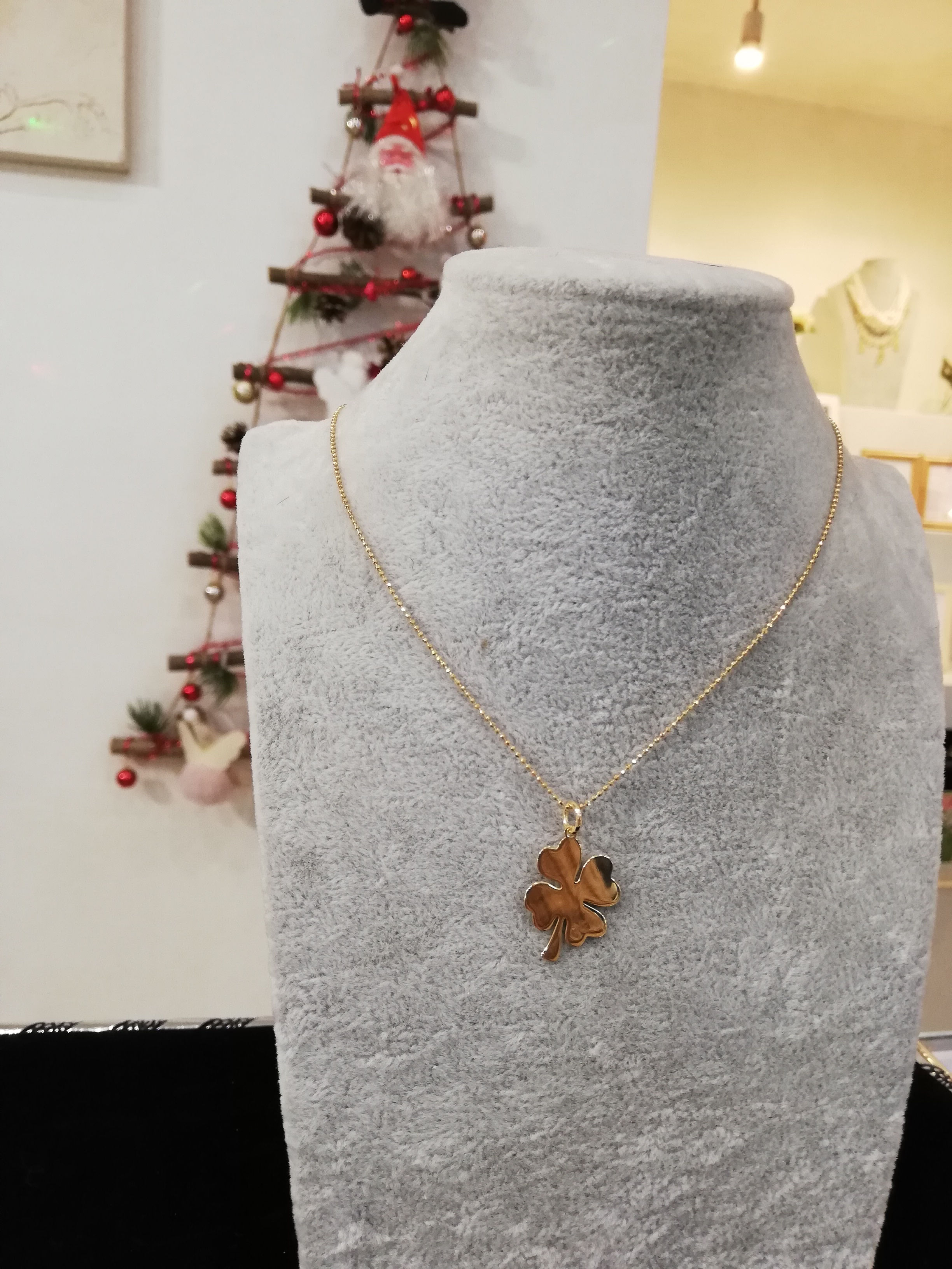 Catenina con Quadrifoglio