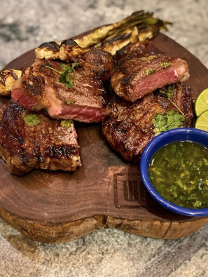 Steaks con chimichurri delicioso