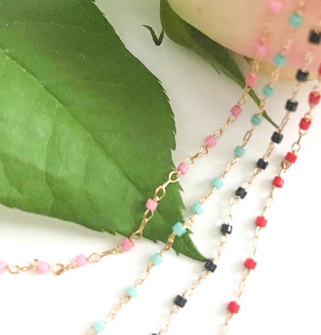 Miniature : bracelet de perles colorées