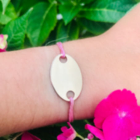 Bracelet cordon avec médaille ovale en plaqué or 18 carats Lumineuse par Madame Métamorph'Ose