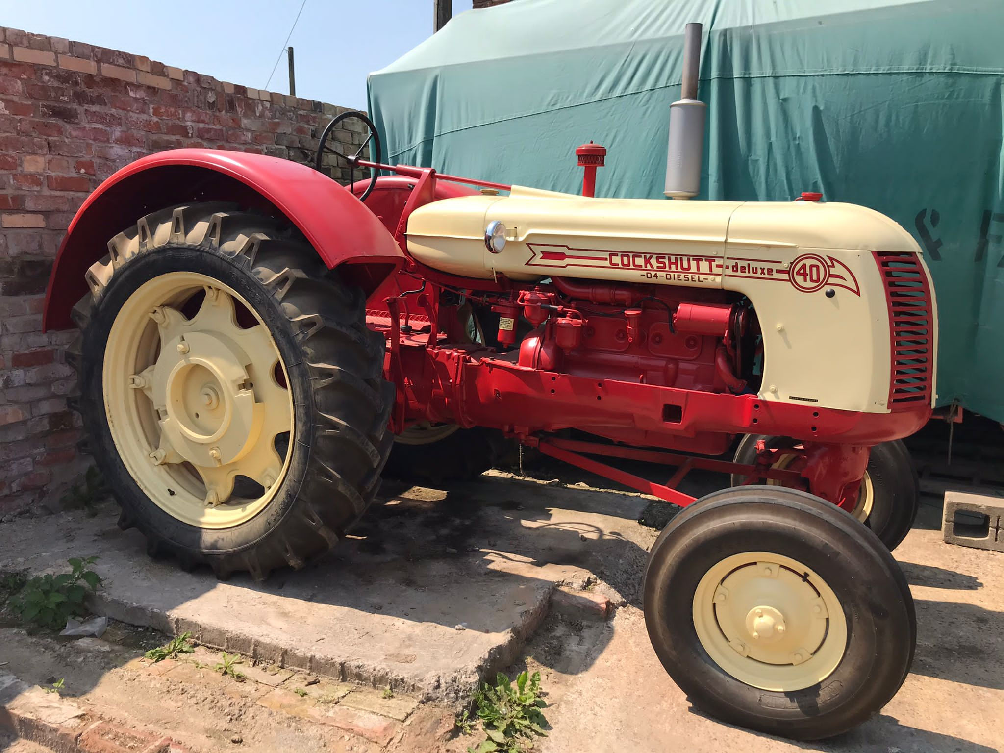 Cockshut deluxe 40 D4 diesel tractor