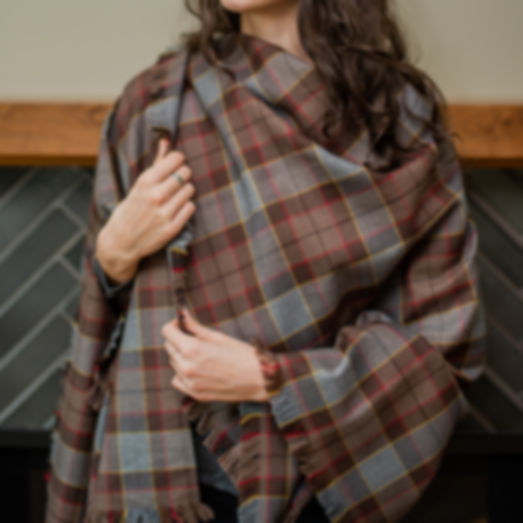 OUTLANDER Tartan Shawl - Premium Wool