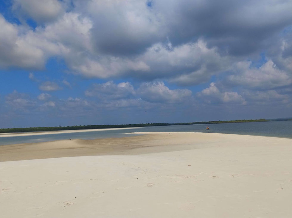 Banco di sabbia nell'arcipelago di Funzi