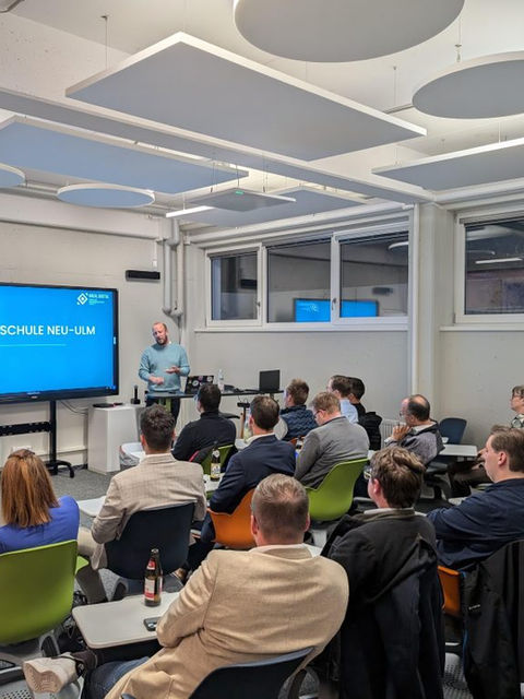 KI: Chancen und Herausforderungen - JU bringt Experten zusammen