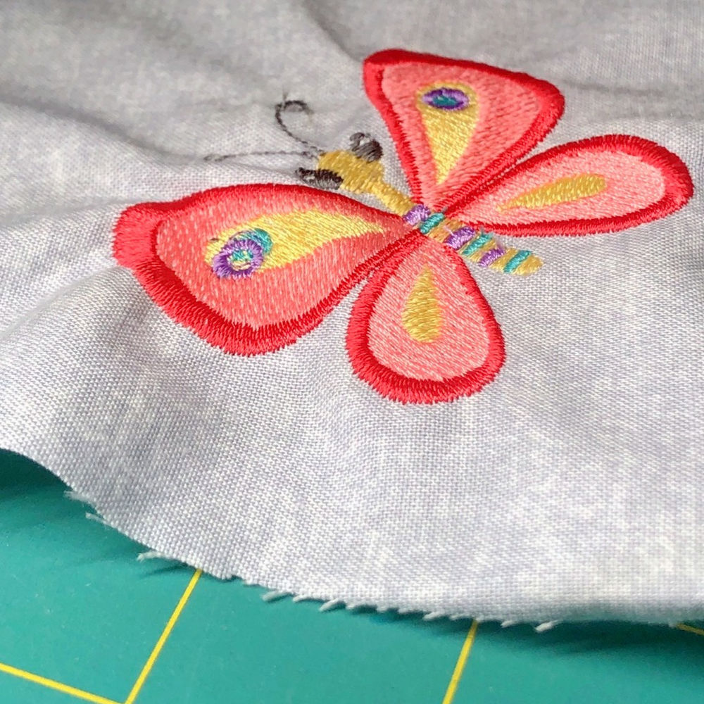 COMMON MACHINE EMBROIDERY PROBLEMS (AND HOW TO FIX THEM!)