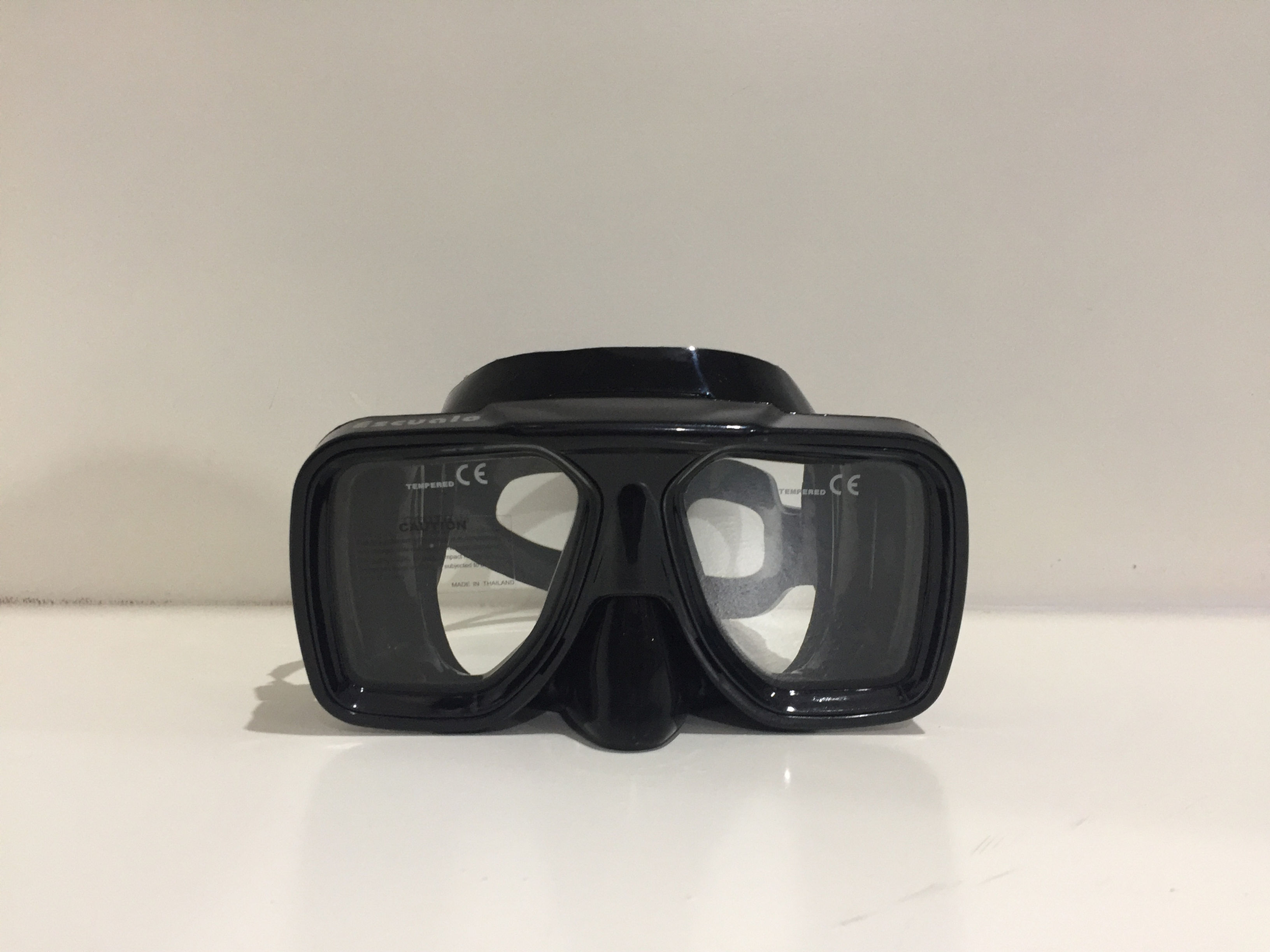 MASCARA DE SILICON CON VIDRIO TEMPLADO