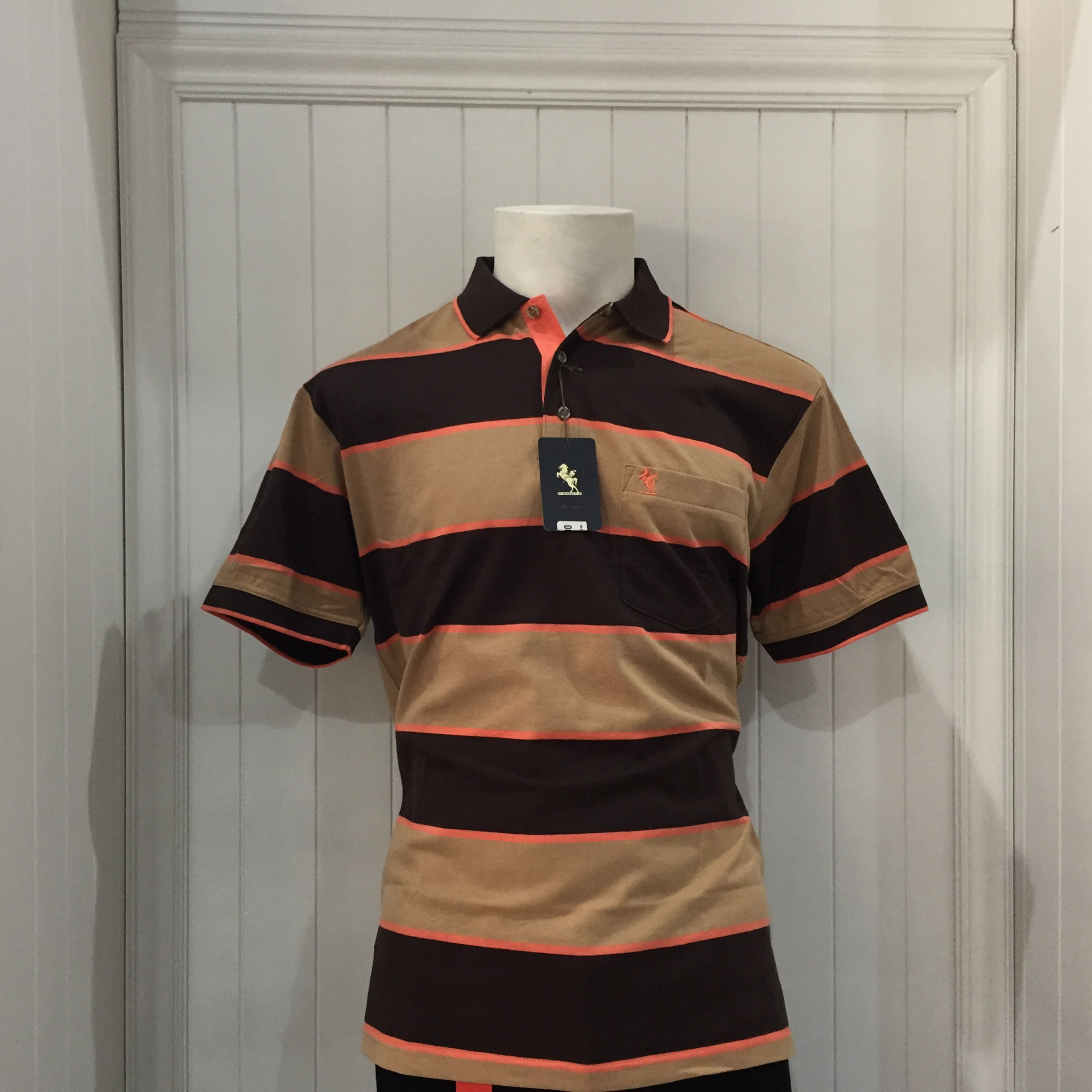 Playera Knights Sportswear, polo, 60% algodón, 40% poliester.