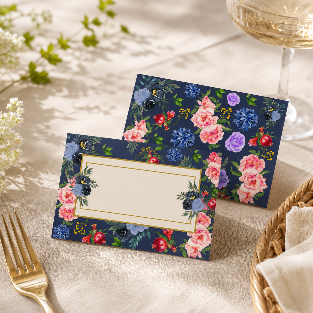 Flor De Noche Table Place Cards