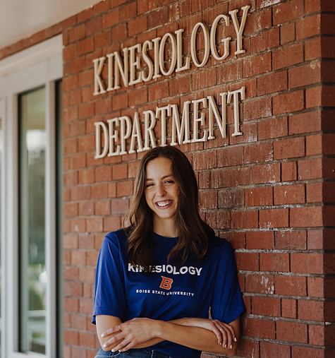 AureliaGrad-13 kines shirt.jpg