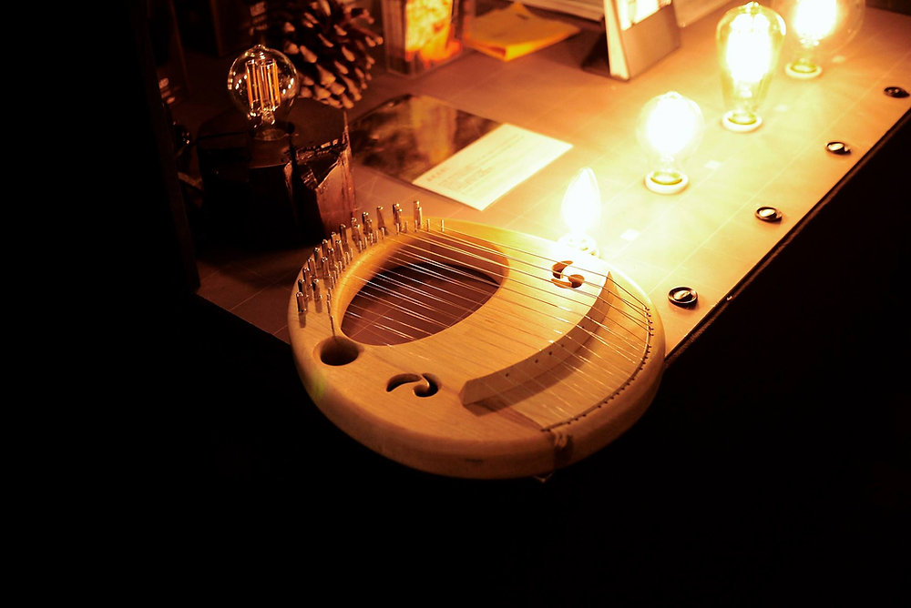 小さなライアー：アフロディーテの竪琴・ハートモデル22弦