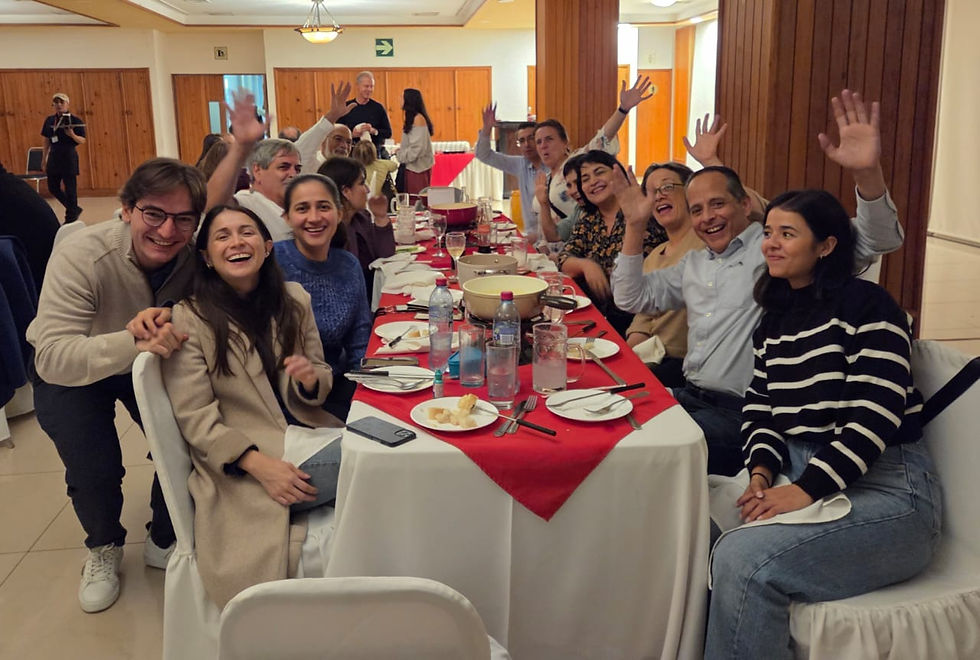 Noche de Fondue 18. oct. 2025 SSB Guatemala (3).jpg