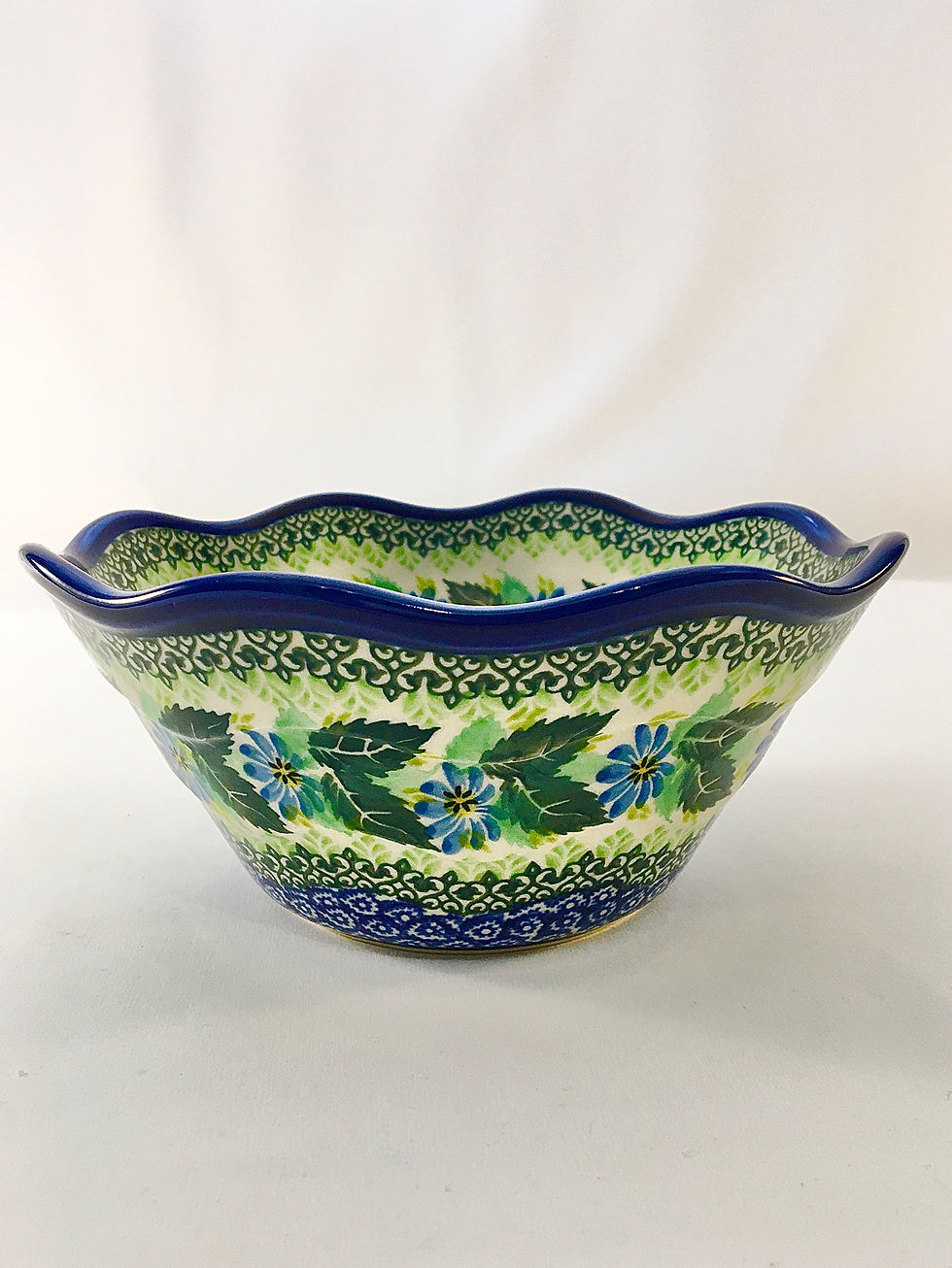 Thumbnail: Viki Bowl 1, "Woodland Blue"