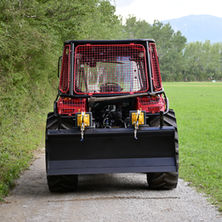 Gozdarski traktor
